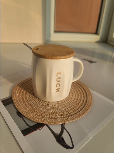 디자인 머그컵 컵 세라믹 뚜껑 스푼 포함 커피 물컵 출산