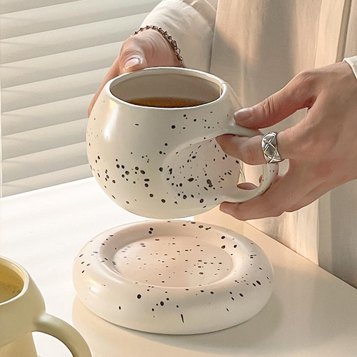 디자인 머그컵 희한한 통통한 컵 느낌 컵 커피잔 접시 티마