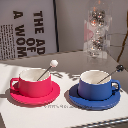 디자인 머그컵 통통한 장미빛 도자기 커피잔 접시 클라인 블루 소인 찻잔