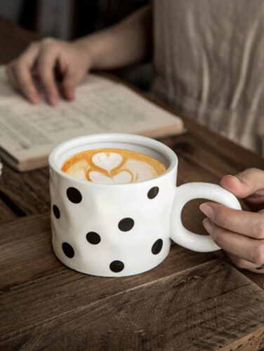 디자인 머그컵 통통손 둥근귀 컵 대집합 커피잔 도자기 물