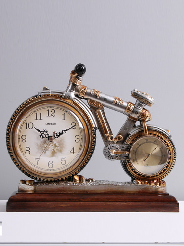 탁상시계 북유럽 거실 시계 복고풍 개성 오토바이 액세서리 시계