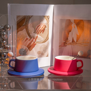 디자인 머그컵 통통한 장미빛 도자기 커피잔 접시 클라인 블루 소인 찻잔